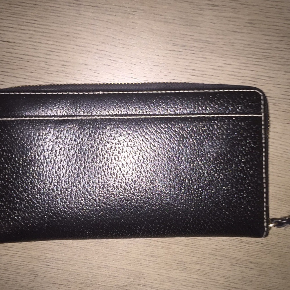 Kate Spade Wallet - Picture 3 of 5